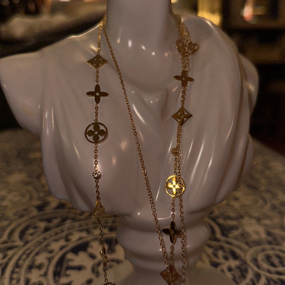 Gold LV necklace